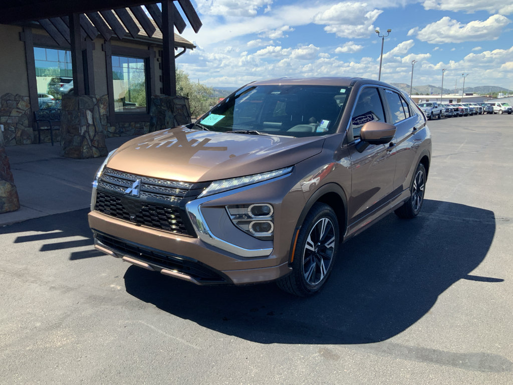 Used 2023 Mitsubishi Eclipse Cross SEL AWD/4WD image 2
