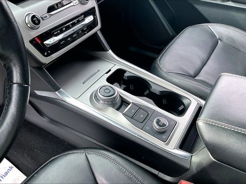 Certified 2023 Ford Explorer XLT w/ Equipment Group 202A image 14