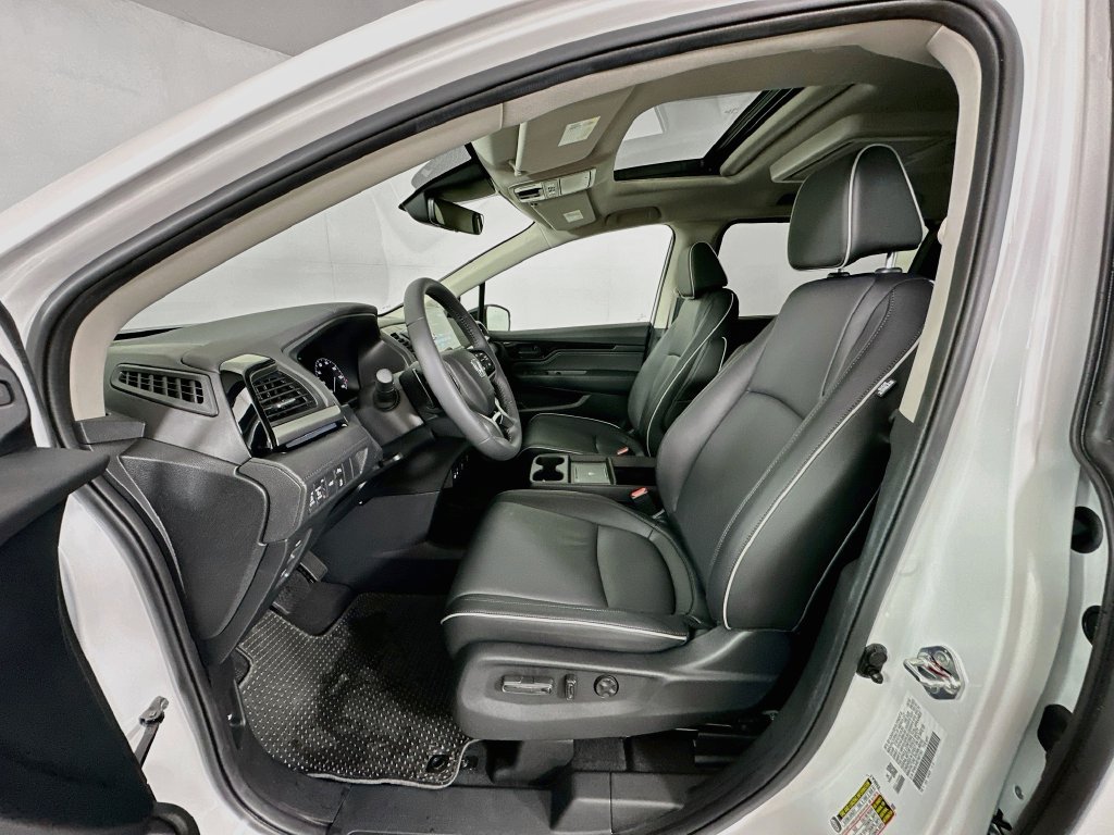 Certified 2026 Honda Odyssey Touring image 20