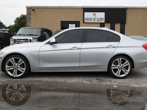 Used 2013 BMW 335i Sedan RWD image 2