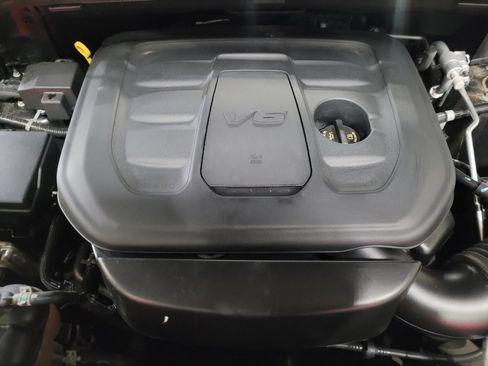 Used 2021 Jeep Grand Cherokee Limited w/ Luxury Group II image 30