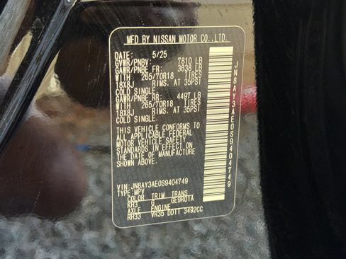 Used 2025 Nissan Armada SV AWD/4WD image 37