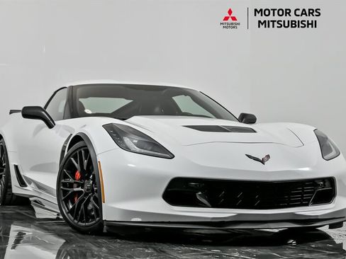 Used 2017 Chevrolet Corvette Z06 image 1