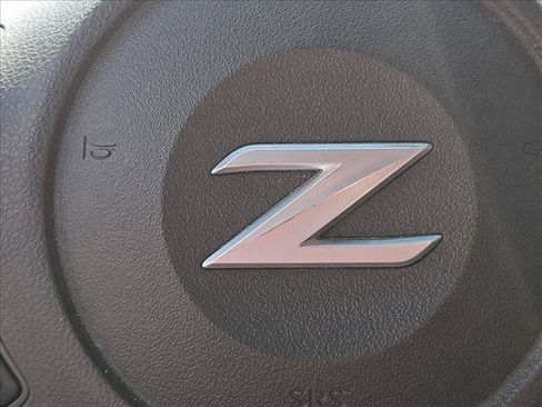 Used 2016 Nissan 370Z Coupe RWD image 13