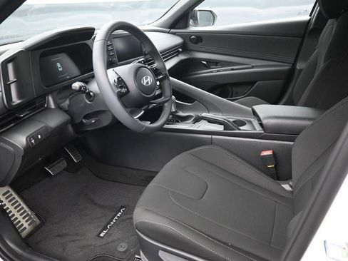 New 2026 Hyundai Elantra Sport FWD image 9