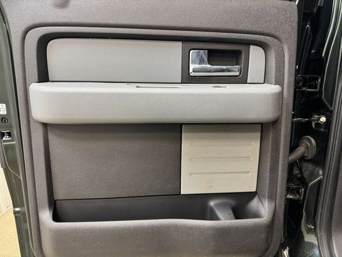 Used 2012 Ford F150 XLT w/ XLT Chrome Pkg image 16