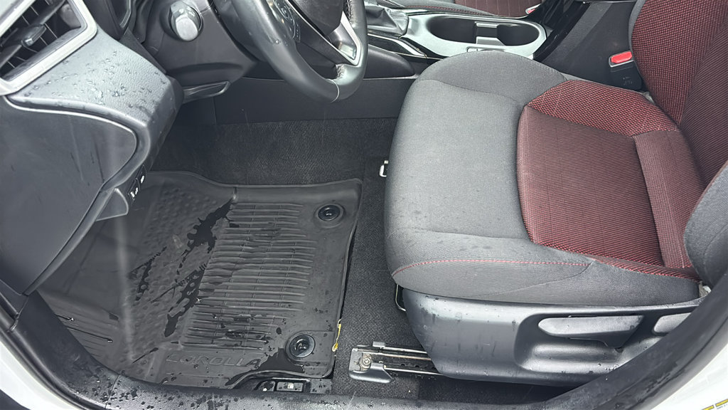 Used 2025 Toyota Corolla SE FWD image 26