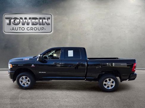 Used 2024 RAM 2500 Big Horn w/ Sport Appearance Package AWD/4WD image 7