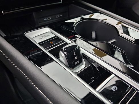 New 2026 Volkswagen Atlas SEL Premium R-Line AWD/4WD image 17