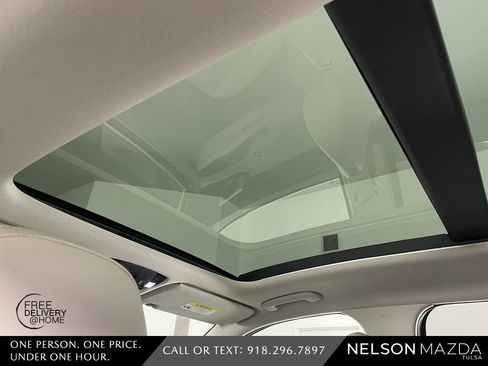 Used 2024 Kia Sorento S w/ Panoramic Sunroof Package image 35