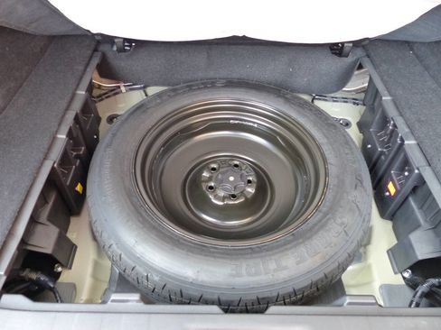 Used 2021 Nissan Murano SV image 41