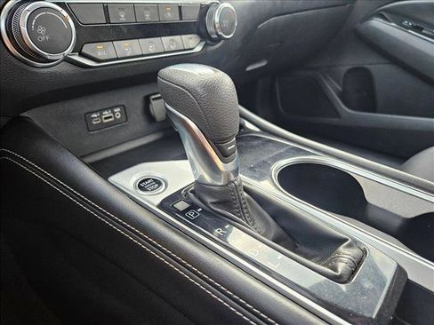 Used 2023 Nissan Altima 2.5 SV image 12