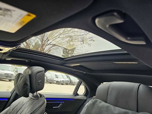New 2025 Mercedes-Benz S 580 4MATIC Sedan image 23