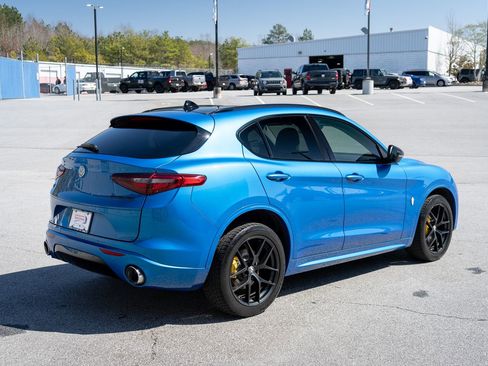 Used 2021 Alfa Romeo Stelvio Ti w/ Nero Edizione image 10