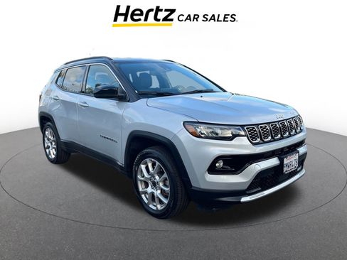 Used 2025 Jeep Compass Limited image 1