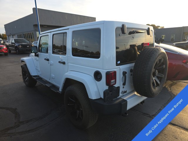Used 2016 Jeep Wrangler Unlimited Sahara w/ Connectivity Group AWD/4WD image 8