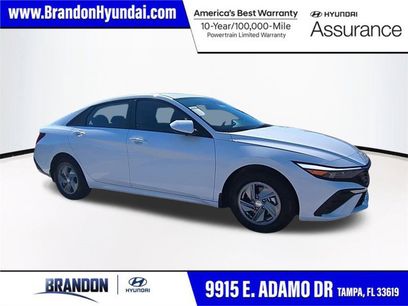 New 2026 Hyundai Elantra SE