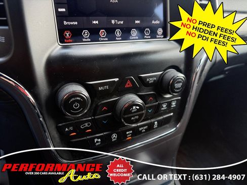 Used 2019 Jeep Grand Cherokee Laredo AWD/4WD image 15