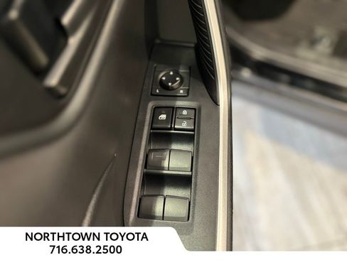 Used 2023 Toyota RAV4 LE image 29