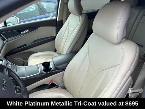Used 2016 Lincoln MKX Reserve AWD/4WD image 4