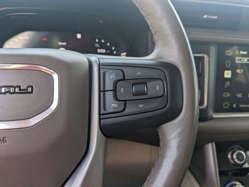 Used 2022 GMC Yukon Denali w/ Denali Ultimate Package image 33
