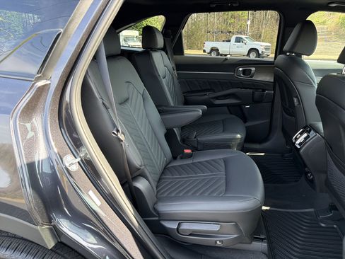 Used 2026 Kia Sorento SX Prestige image 15