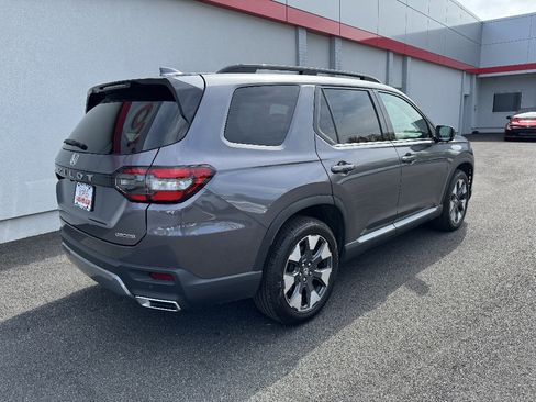 Used 2026 Honda Pilot Touring image 5