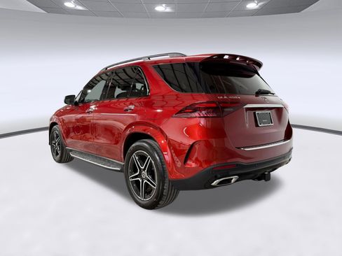 Used 2025 Mercedes-Benz GLE 450e 4MATIC image 3