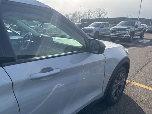 New 2026 Ford Explorer Active w/ Active Comfort Package image 22