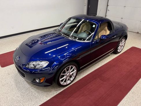 Used 2011 MAZDA MX-5 Miata Grand Touring RWD image 59