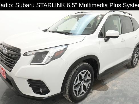 Used 2024 Subaru Forester Premium AWD/4WD image 3
