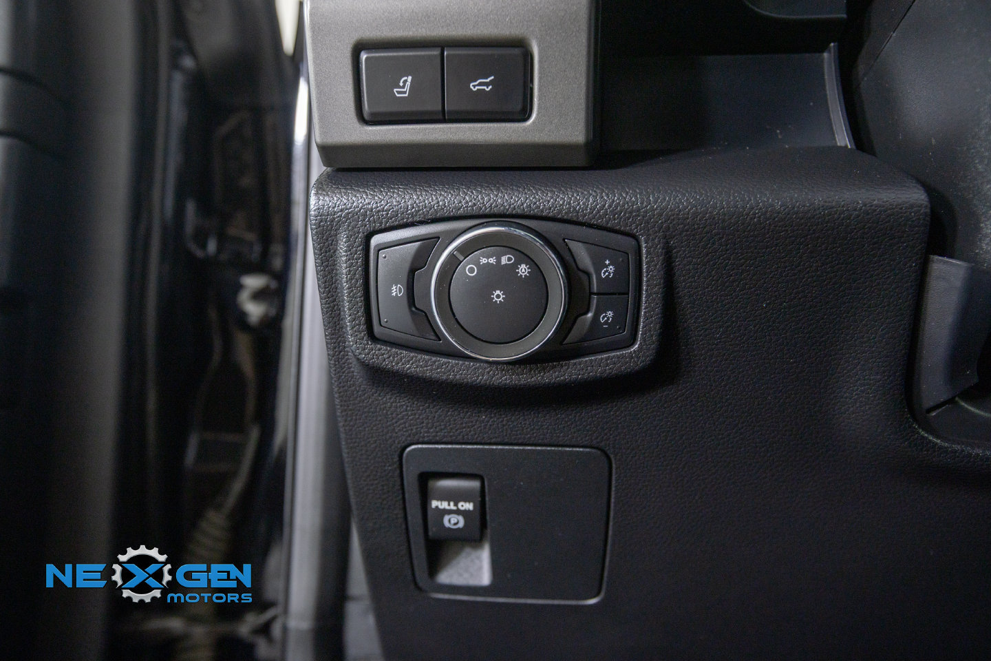 Used 2021 Ford Expedition Max XLT AWD/4WD image 15