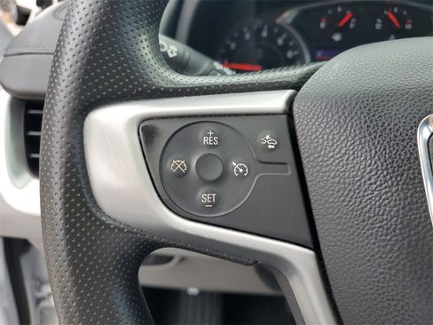 Certified 2022 GMC Terrain SLE w/ Driver Convenience Package image 25