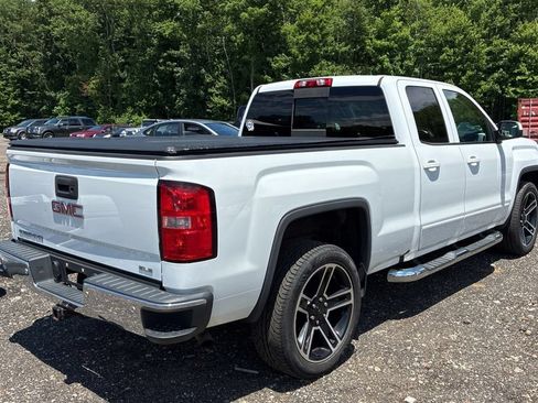 Used 2017 GMC Sierra 1500 SLE w/ SLE Value Package AWD/4WD image 6