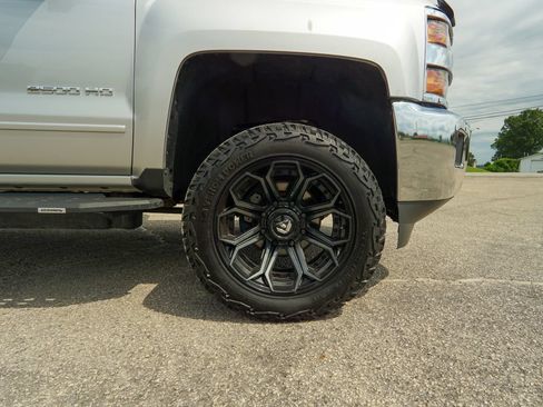 Used 2016 Chevrolet Silverado 2500 LT w/ LT Convenience Package AWD/4WD image 12
