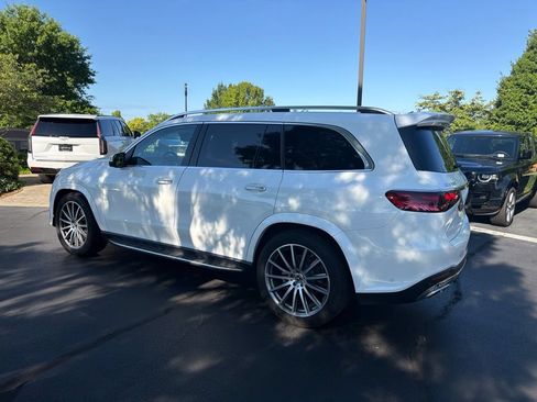 Used 2024 Mercedes-Benz GLS 580 4MATIC image 4