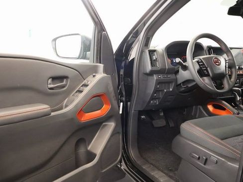 New 2026 Nissan Frontier PRO-4X w/ Tow Package AWD/4WD image 9