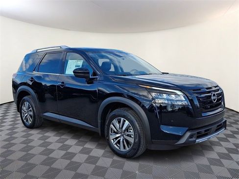 New 2025 Nissan Pathfinder SL w/ Black Appearance Package image 1