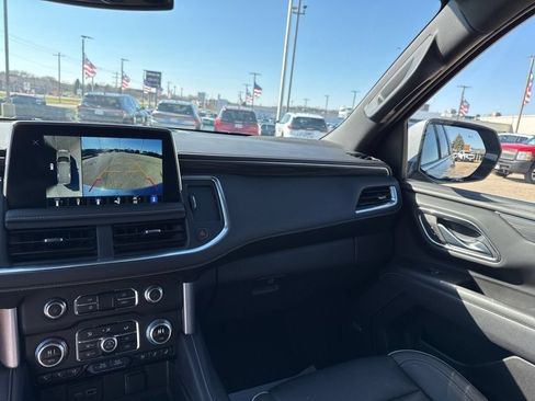 Used 2023 GMC Yukon XL SLT w/ SLT Premium Package AWD/4WD image 54