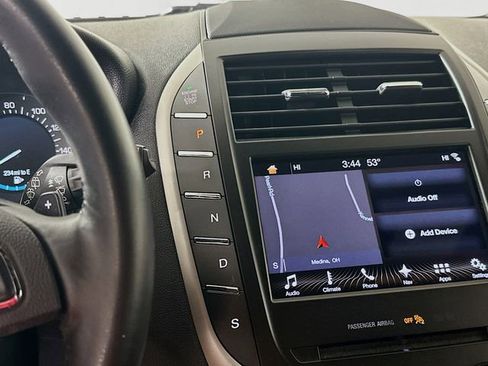 Used 2017 Lincoln MKC Select w/ Select Plus Package image 18