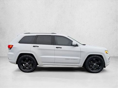 Used 2016 Jeep Grand Cherokee Overland image 4