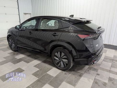 Used 2023 Nissan Ariya AWD image 2