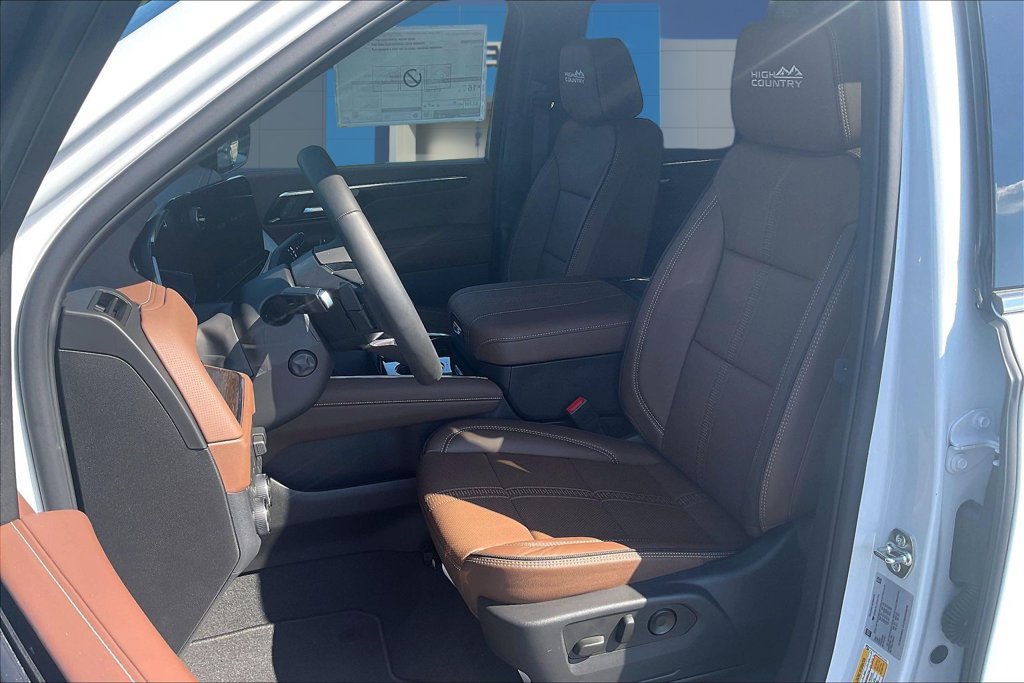 New 2027 Chevrolet Tahoe High Country w/ Sun And Tow Package AWD/4WD image 24