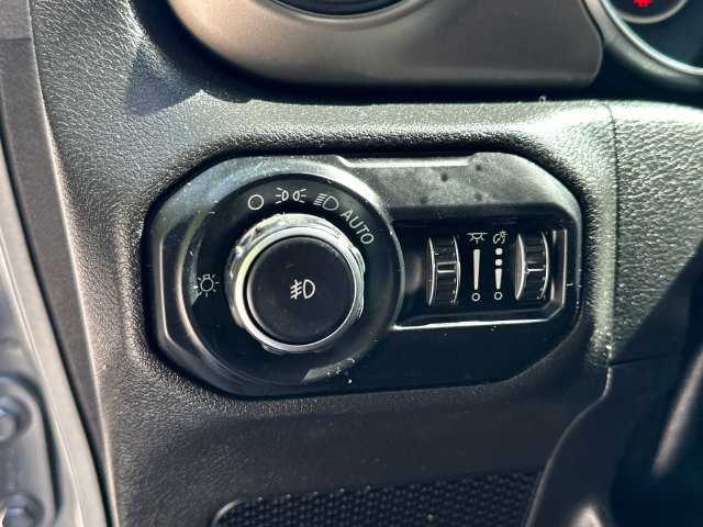 Used 2020 Jeep Wrangler Unlimited Sport AWD/4WD image 25