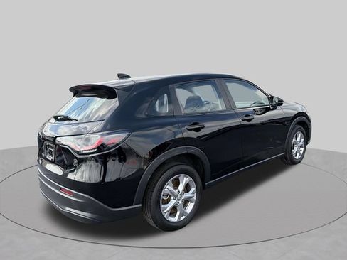 Used 2023 Honda HR-V LX image 13
