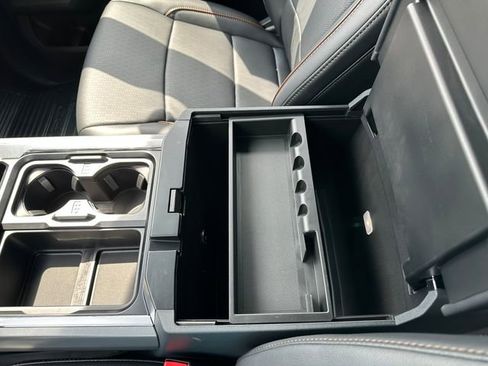 New 2025 Ford F350 Lariat image 23