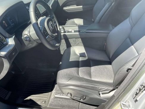 Used 2023 Volvo XC60 B5 Core w/ Climate Package AWD/4WD image 13