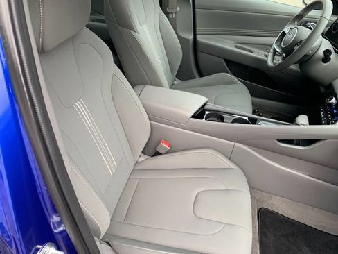 Certified 2024 Hyundai Elantra SEL w/ Convenience Package FWD image 10