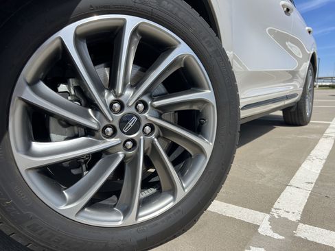 Used 2023 Lincoln Corsair Grand Touring w/ Equipment Group 301A image 13