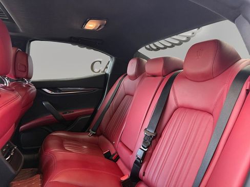 Used 2018 Maserati Ghibli image 13